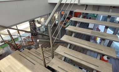 RENTA | Edificio de 336 m2 en 3 niveles, Arboledas del Parque, Qro.