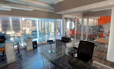 RENTA | Edificio de 336 m2 en 3 niveles, Arboledas del Parque, Qro.