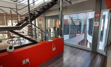 RENTA | Edificio de 336 m2 en 3 niveles, Arboledas del Parque, Qro.