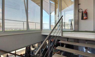 RENTA | Edificio de 336 m2 en 3 niveles, Arboledas del Parque, Qro.