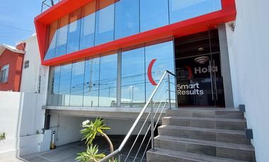 RENTA | Edificio de 336 m2 en 3 niveles, Arboledas del Parque, Qro.