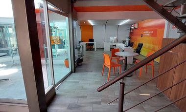 RENTA | Edificio de 336 m2 en 3 niveles, Arboledas del Parque, Qro.