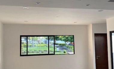 Casa con 3 recámaras y 160 m2 de terreno en venta, Lomas del Dorado en Boca del Rio