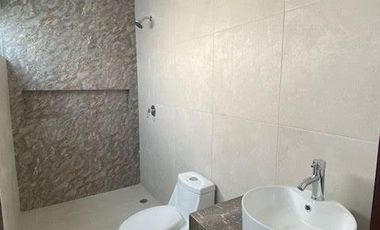 Casa con 3 recámaras y 160 m2 de terreno en venta, Lomas del Dorado en Boca del Rio