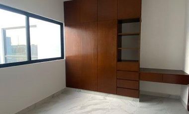 Casa con 3 recámaras y 160 m2 de terreno en venta, Lomas del Dorado en Boca del Rio