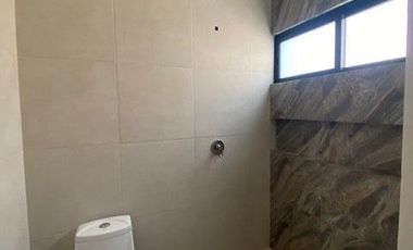 Casa con 3 recámaras y 160 m2 de terreno en venta, Lomas del Dorado en Boca del Rio