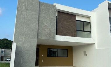 Casa con 3 recámaras y 160 m2 de terreno en venta, Lomas del Dorado en Boca del Rio