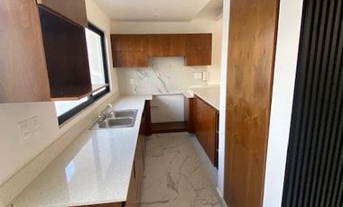 Casa con 3 recámaras y 160 m2 de terreno en venta, Lomas del Dorado en Boca del Rio