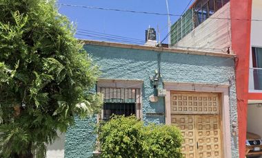 CASA EN VENTA EN VILLAS DE SAN FRANCISCO A UNOS METROS DE PRIMER ANILLO NTE KA
