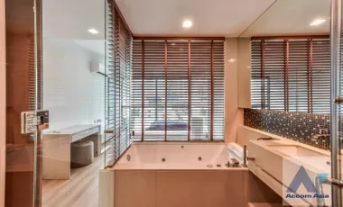 2 BR Condominium @The Address Sathorn (AA34782)