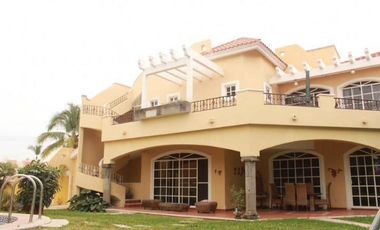 Casa en  Lomas De Mazatlan