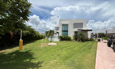 Casa En Venta En Cancun, Residencial Lagos Del Sol