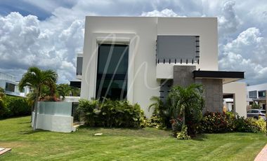 Casa En Venta En Cancun, Residencial Lagos Del Sol