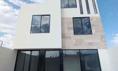 CASA EN VENTA FRACCIONAMIENTO TARRAGONA RESIDENCIAL