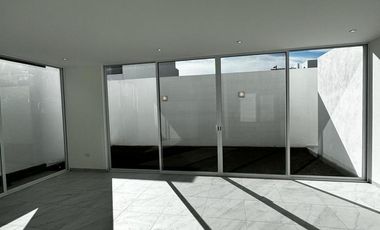 Casa en venta en St. Angelo