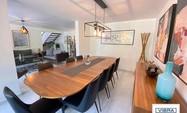 Preciosa casa a la venta en Lomas de San Ángel Inn.