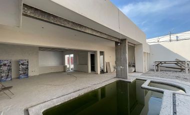 Casa en Fraccionamiento Burgos