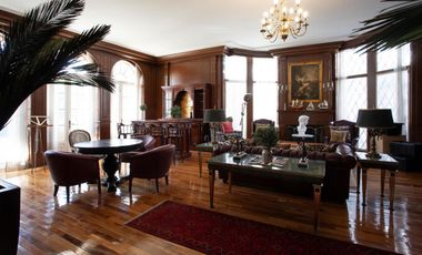 Casa en condominio en  Mansión en venta en La Hacienda