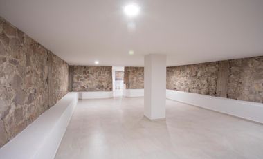 Casa en condominio en  Mansión en venta en La Hacienda