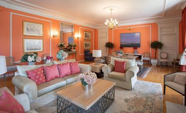 Casa en condominio en  Mansión en venta en La Hacienda