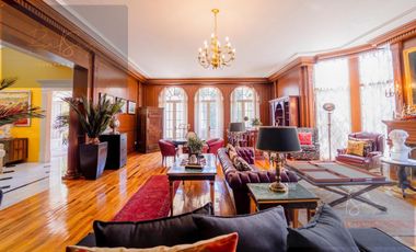 Casa en condominio en  Mansión en venta en La Hacienda