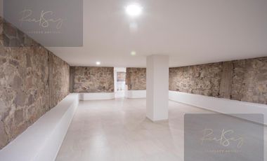Casa en condominio en  Mansión en venta en La Hacienda