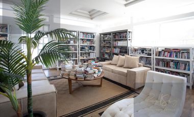 Casa en condominio en  Mansión en venta en La Hacienda