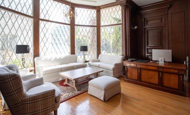 Casa en condominio en  Mansión en venta en La Hacienda