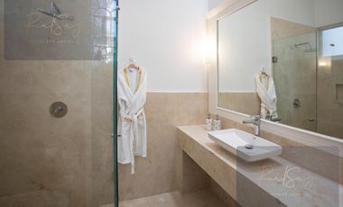 Casa en condominio en  Mansión en venta en La Hacienda