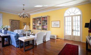 Casa en condominio en  Mansión en venta en La Hacienda