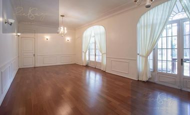Casa en condominio en  Mansión en venta en La Hacienda