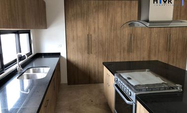 CASA EN VENTA LOMAS DE CHAPULTEPEC