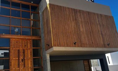 Casa en Venta en ST. ÁNGELO RESIDENCE