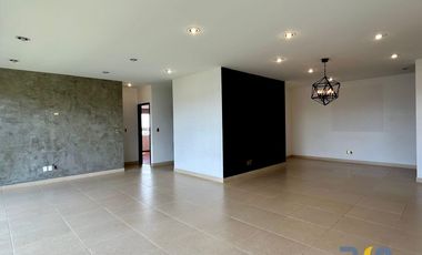 LOMAS VERDES. departamento en venta