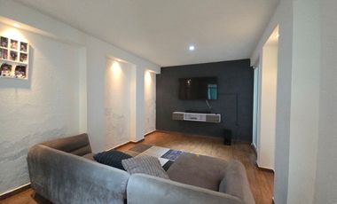 Casa en VENTA a 1.5 km de AV. UNIVERSIDAD, Cuernavaca Morelos.