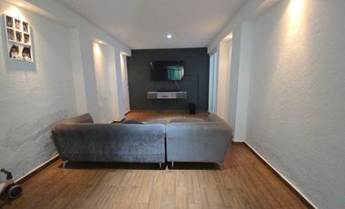 Casa en VENTA a 1.5 km de AV. UNIVERSIDAD, Cuernavaca Morelos.