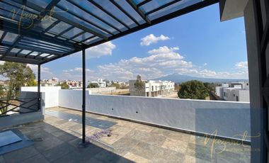 Casa en preventa con tres habitaciones y terraza en  Tlaxcala