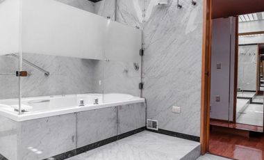 Casa en Venta en condominio en Bosques de las Lomas