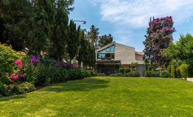 Casa en Venta en condominio en Bosques de las Lomas