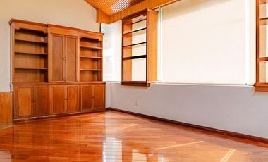 Casa en Venta en condominio en Bosques de las Lomas