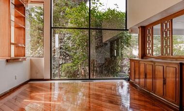 Casa en Venta en condominio en Bosques de las Lomas