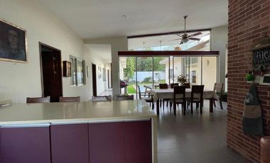 Espaciosa residencia en venta en Valladolid