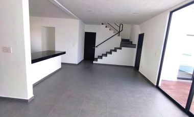 Venta de Casa en Privada con Amenidades, Zona Norte de Mérida