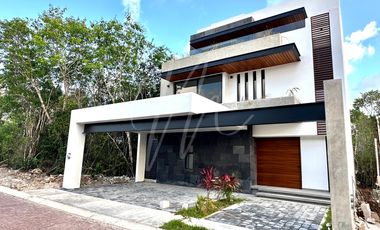 CASA EN VENTA EN CANCUN, VIA CUMBRES RESIDENCIAL