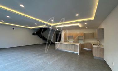 CASA EN VENTA EN CANCUN, VIA CUMBRES RESIDENCIAL