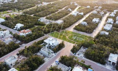 CASA EN VENTA EN CANCUN, VIA CUMBRES RESIDENCIAL