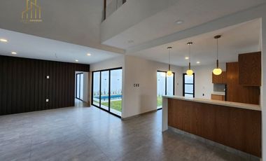 Casa 4 Recamaras en Venta en Fraccionamiento Las Palmas