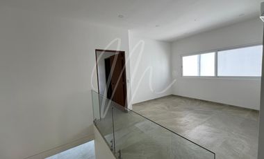 Casa en venta en Cancun Lagos del sol