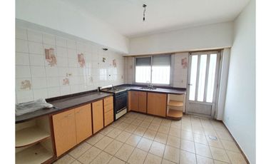 PH 3 AMB BALCÓN  Y  TERRAZA PROPIA ,SIN EXPENSAS