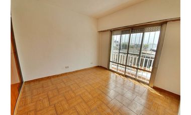 PH 3 AMB BALCÓN  Y  TERRAZA PROPIA ,SIN EXPENSAS